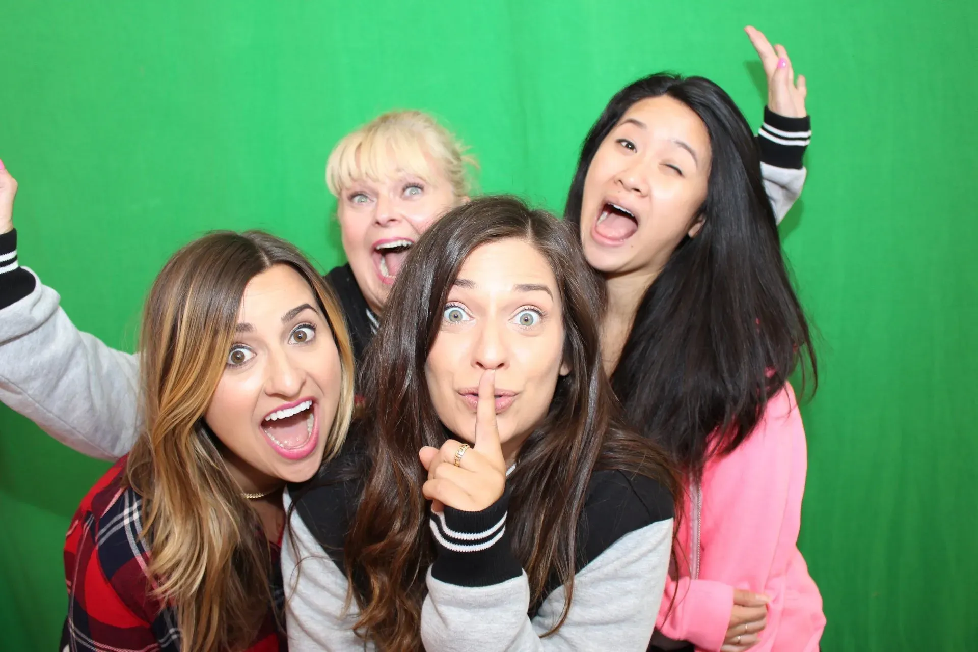 Flipbook activation with custom digital backgrounds at a Chicago event